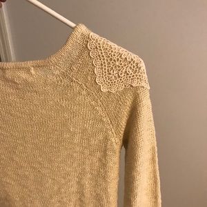 Light weight knit sweater